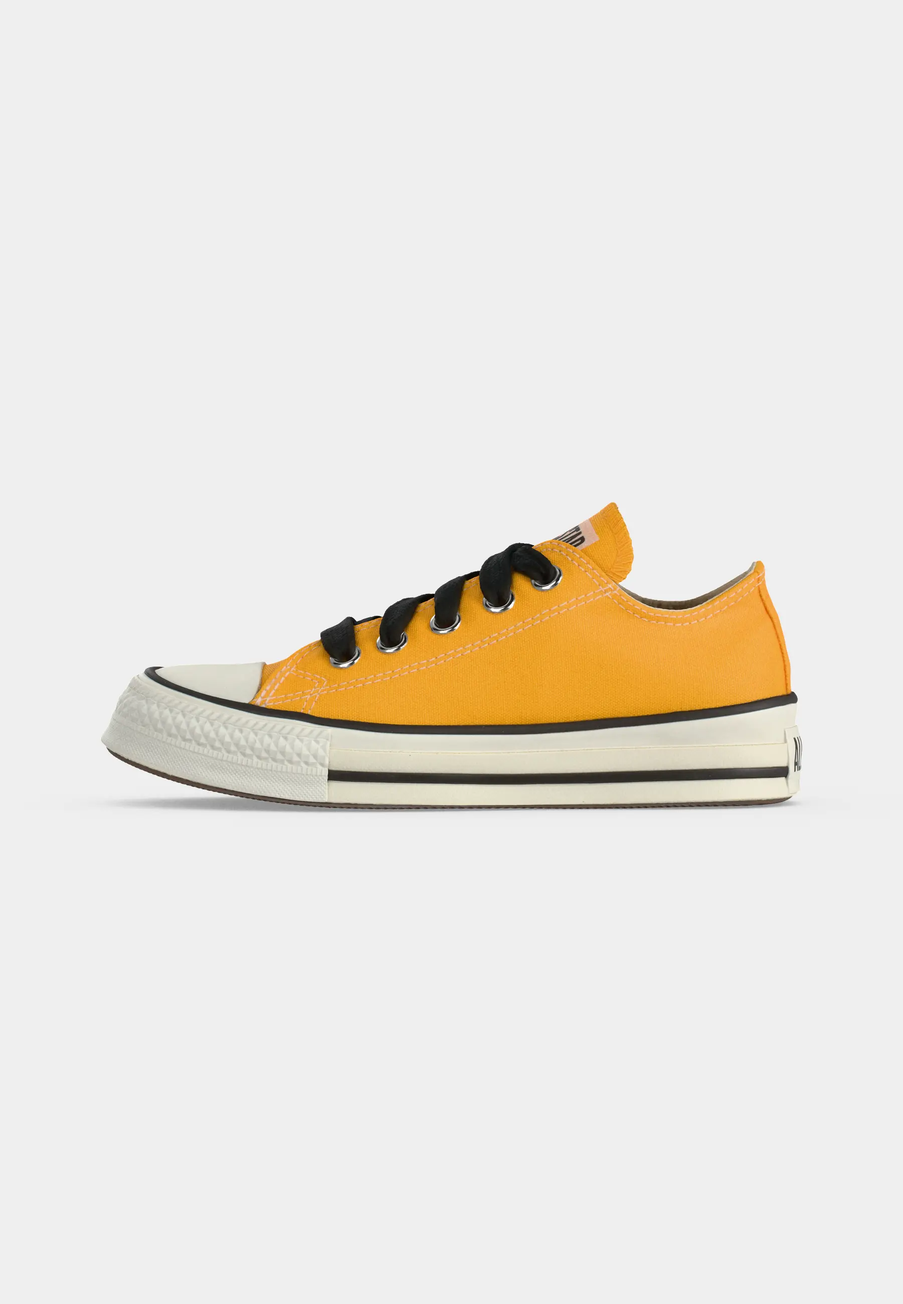 CHUCK TAYLOR ALL STAR THROWBACK UNISEX