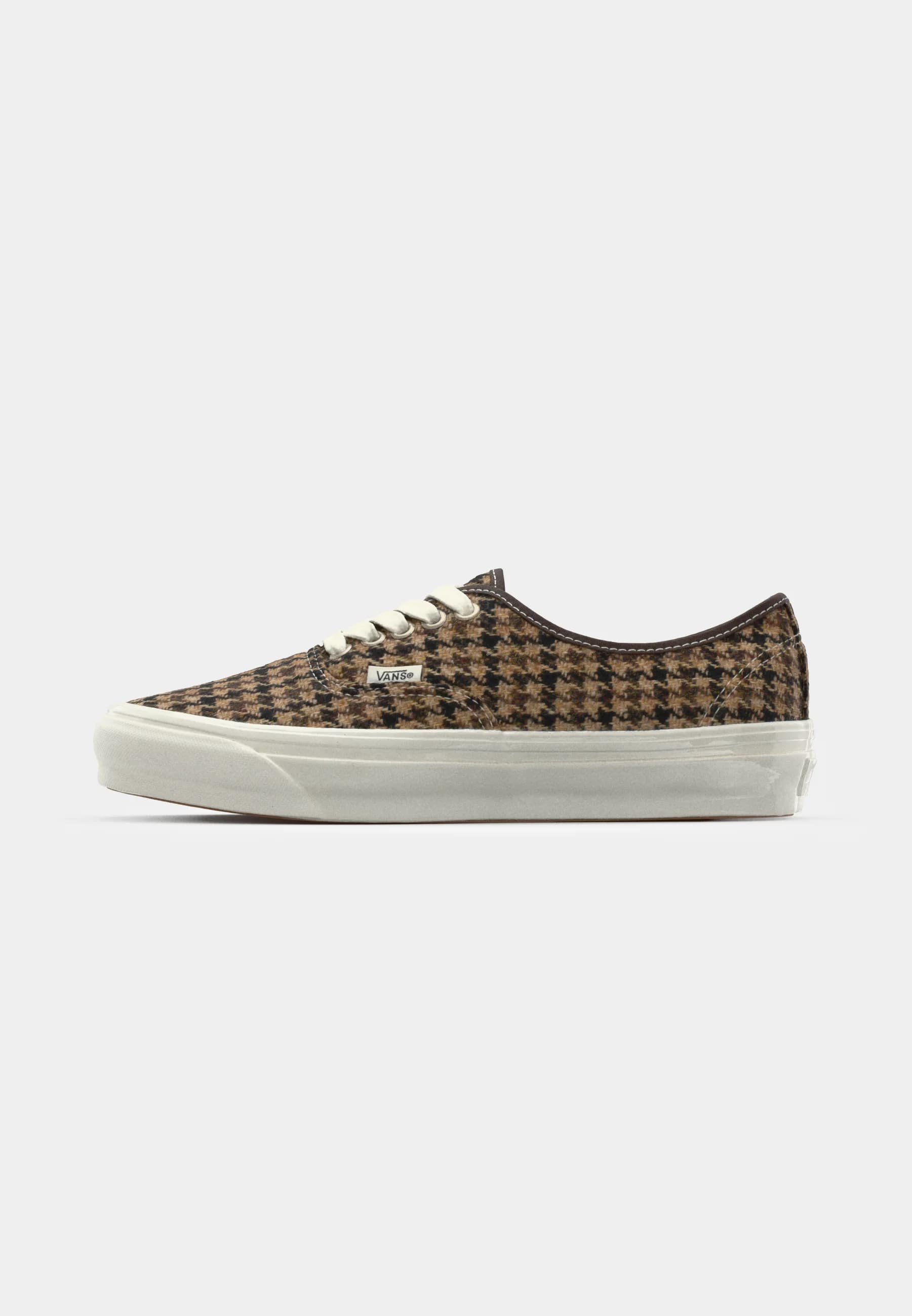 LX Authentic 44
