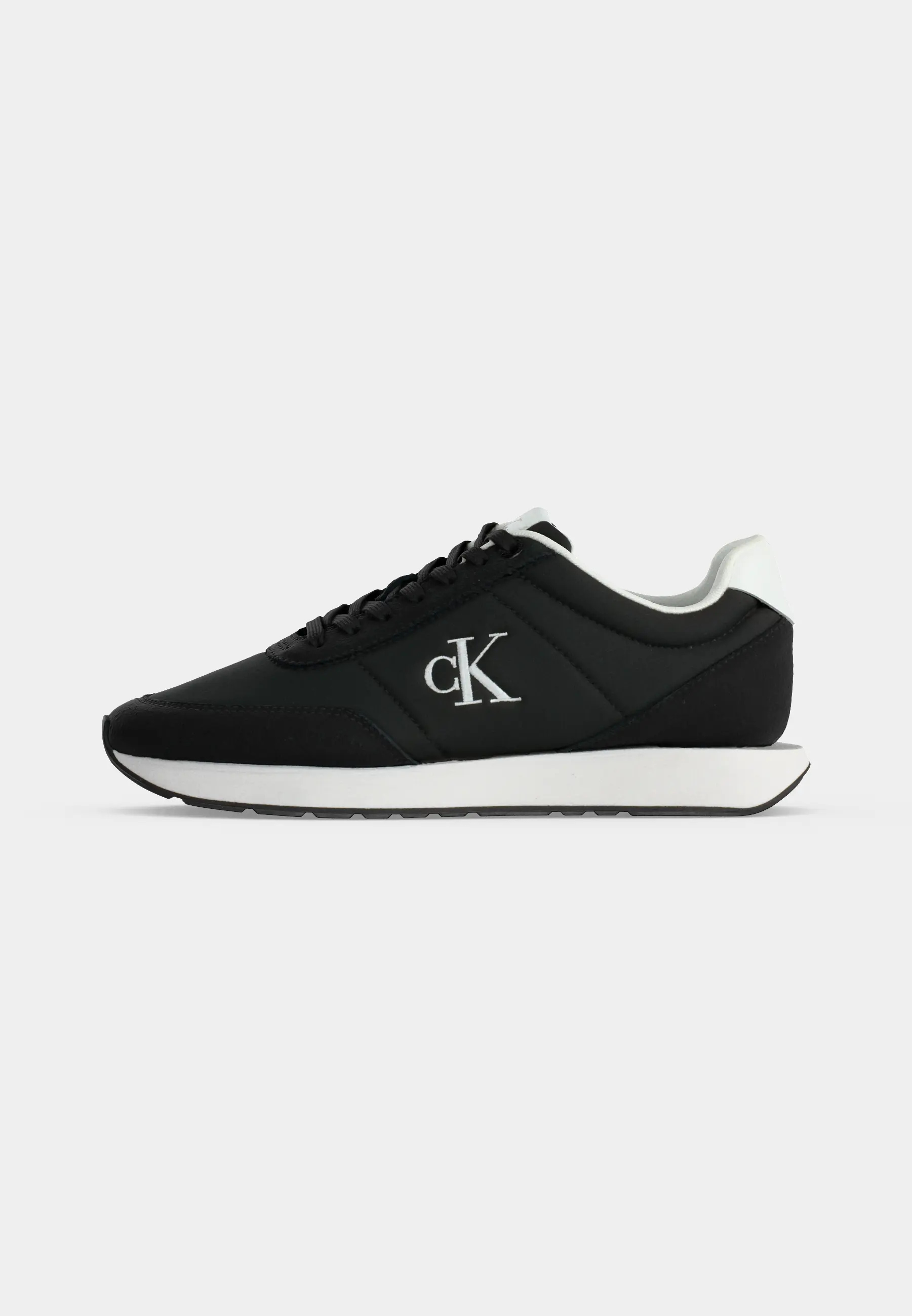 RETRO RUNNER ESS