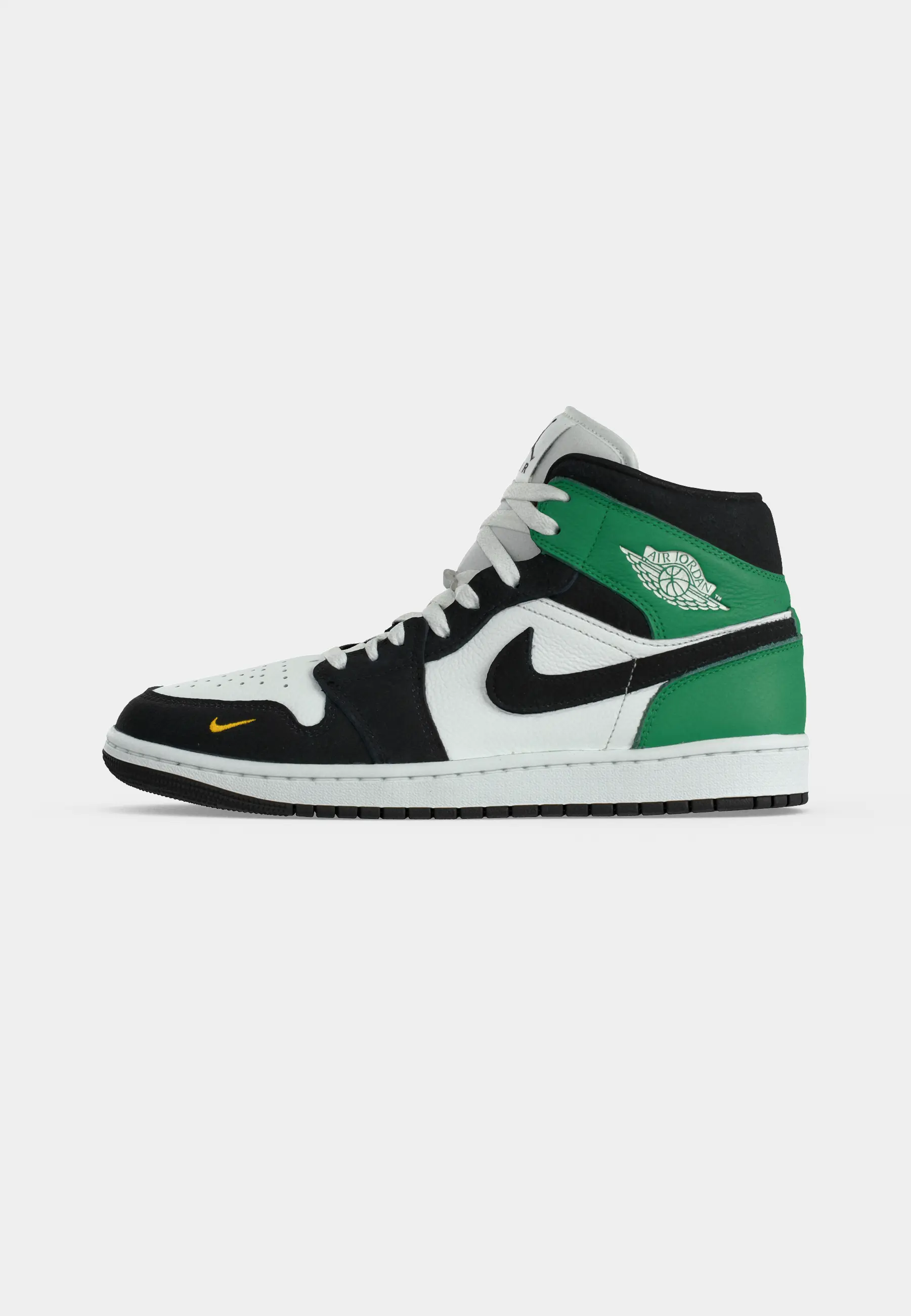 AIR JORDAN 1 MID SE V3