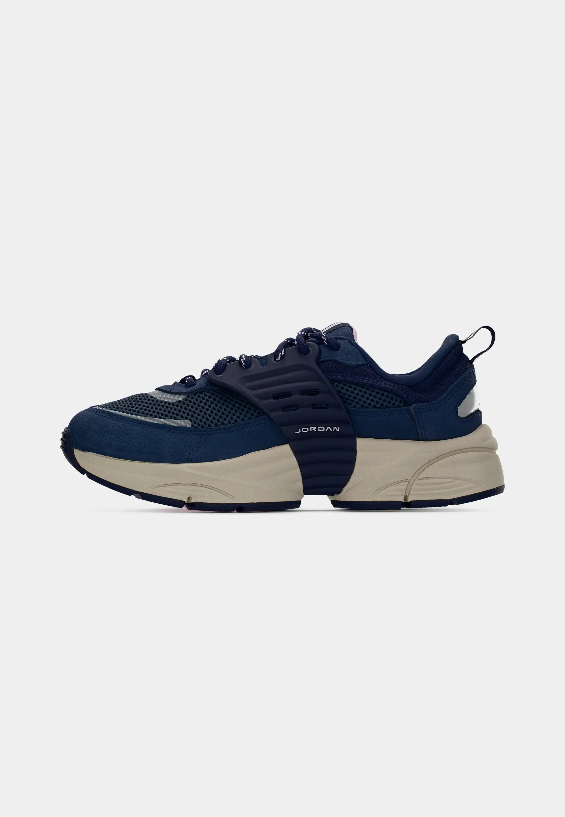 JORDAN TRUNNER O/S