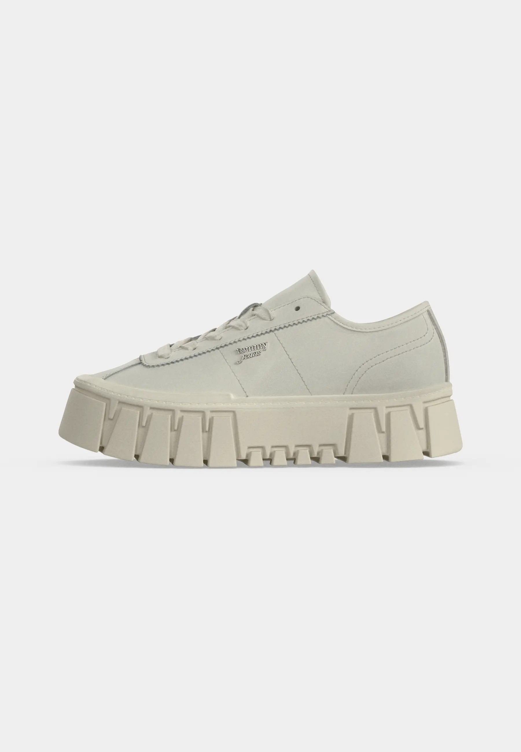 PLATFORM SNEAKER