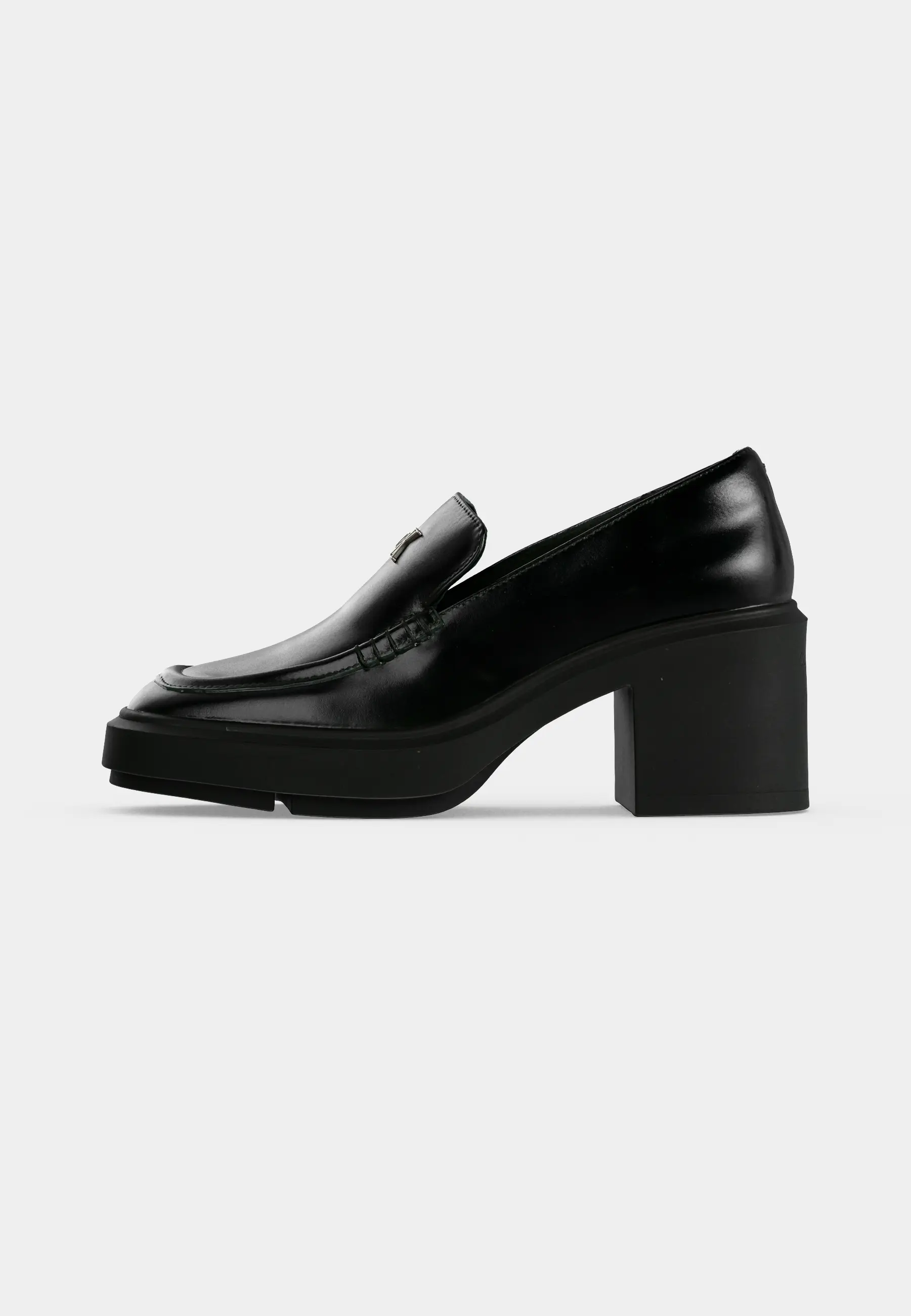 BLOCK HEEL LOAFER