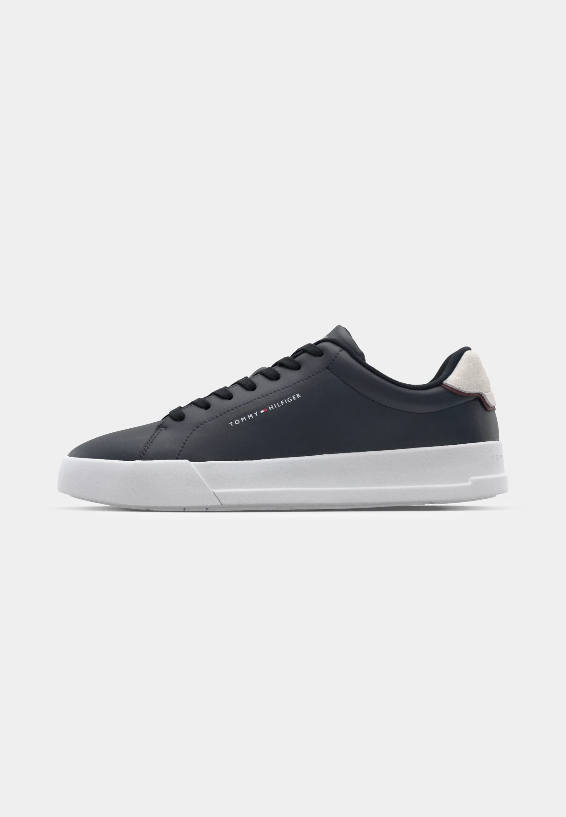 TH COURT CORE ESS LEATHER