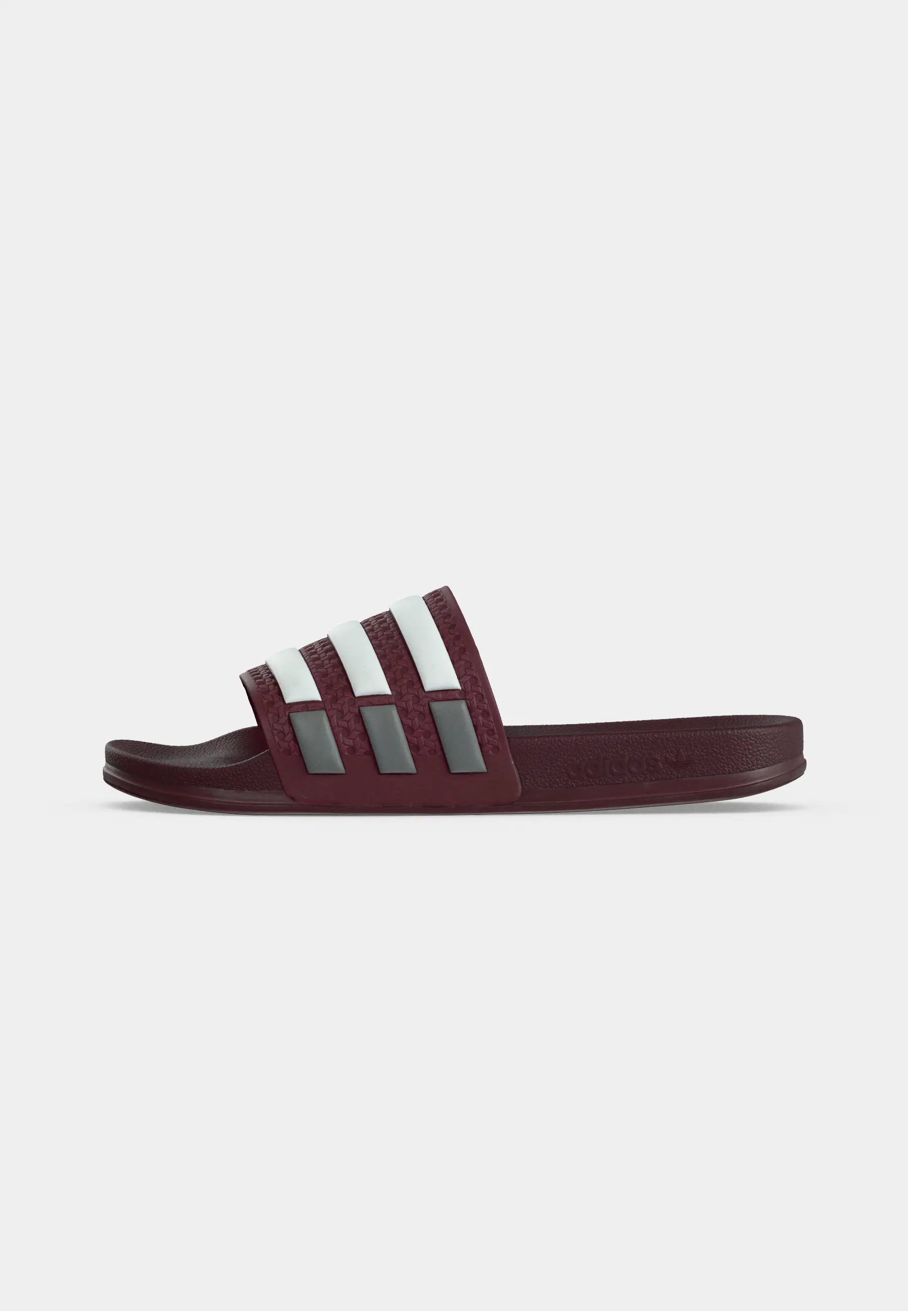 ADILETTE OG CF