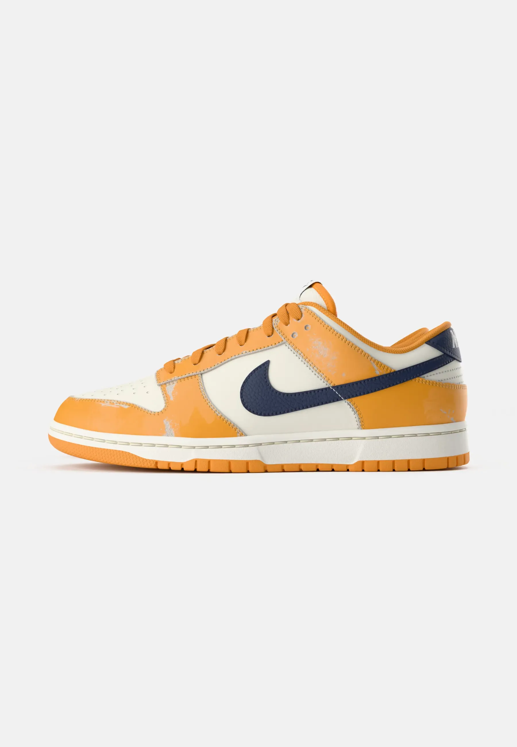 Dunk Low Wear and Tear