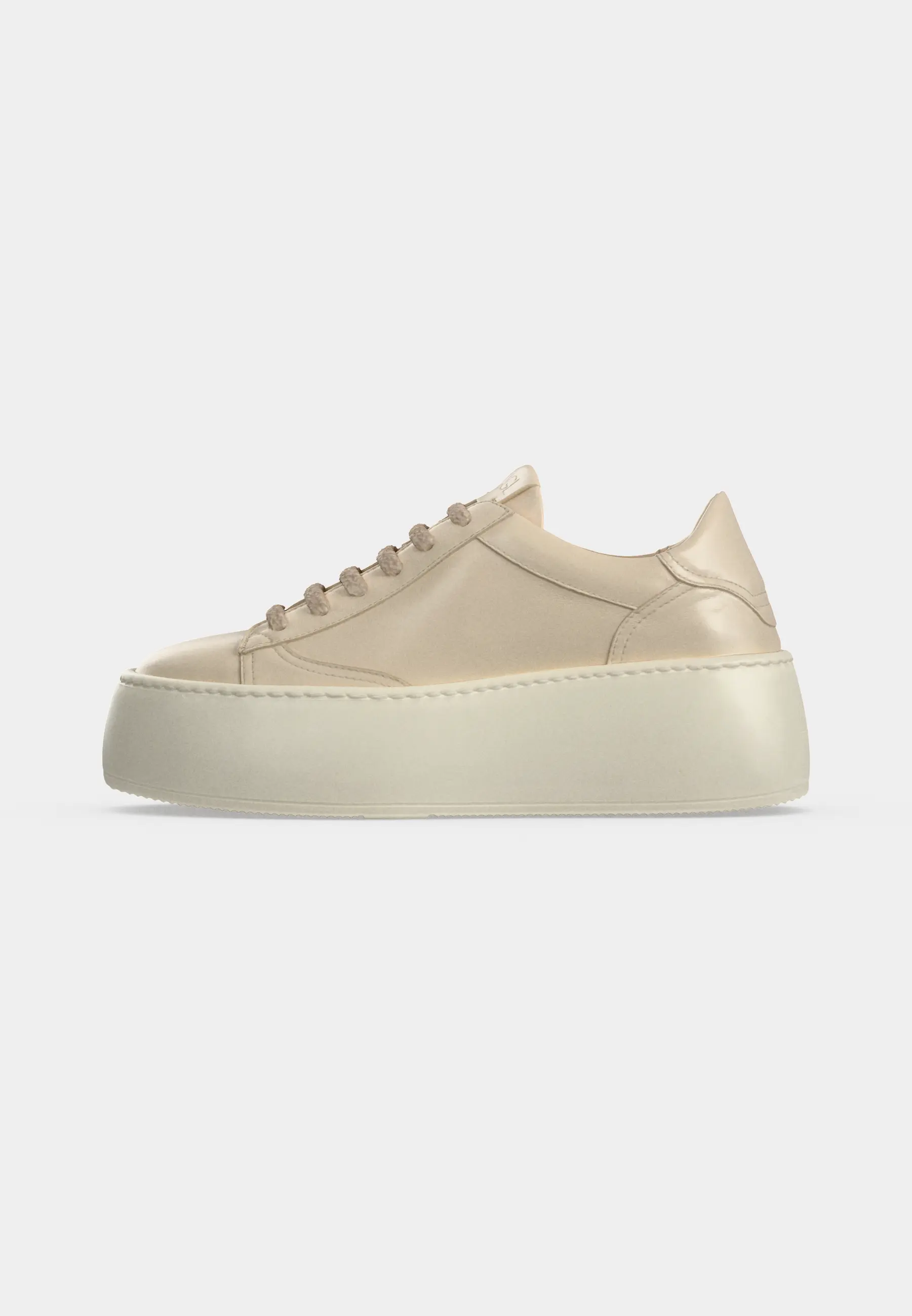 VIBE LACE UP