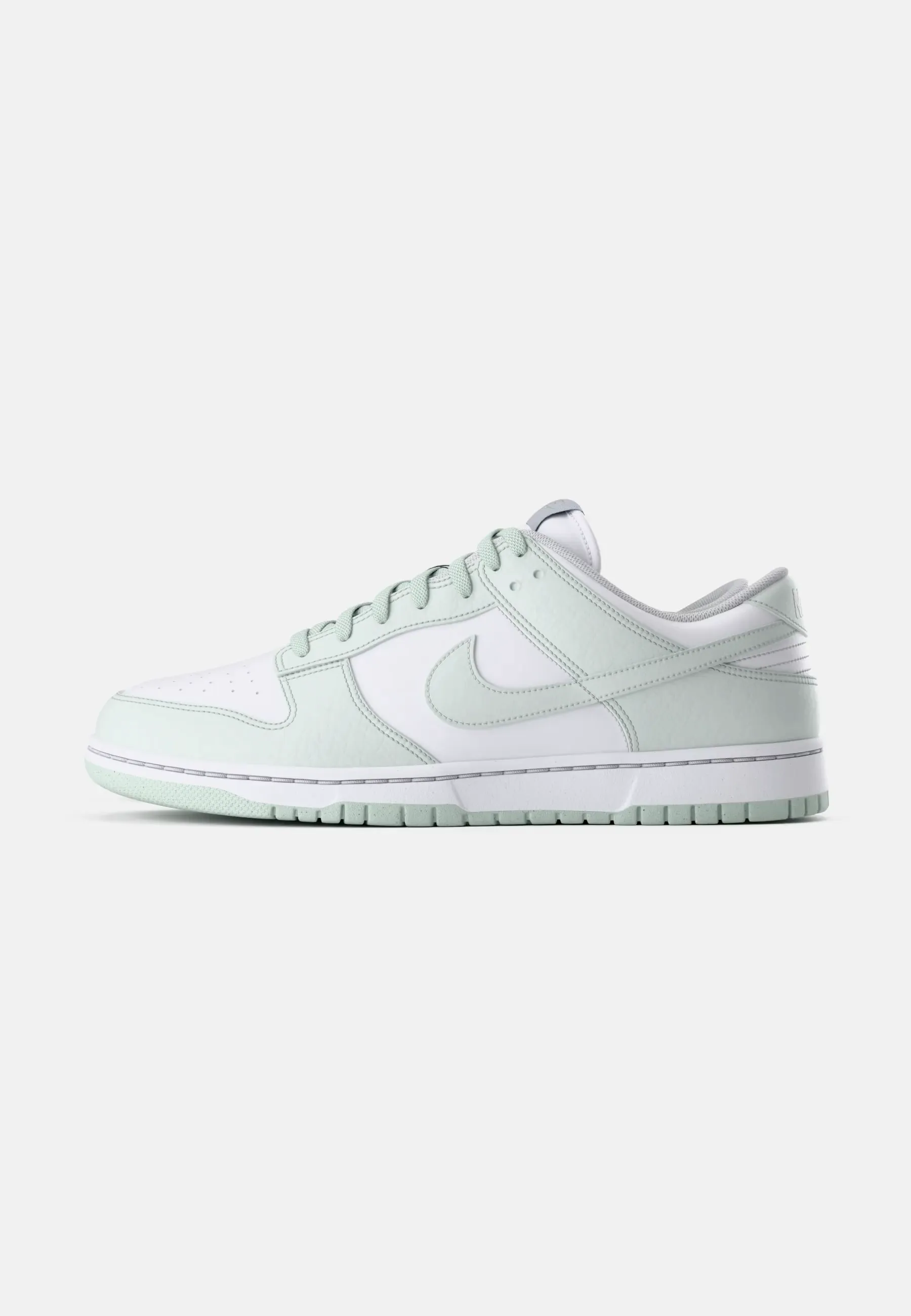 Dunk Low Next Nature WMNS