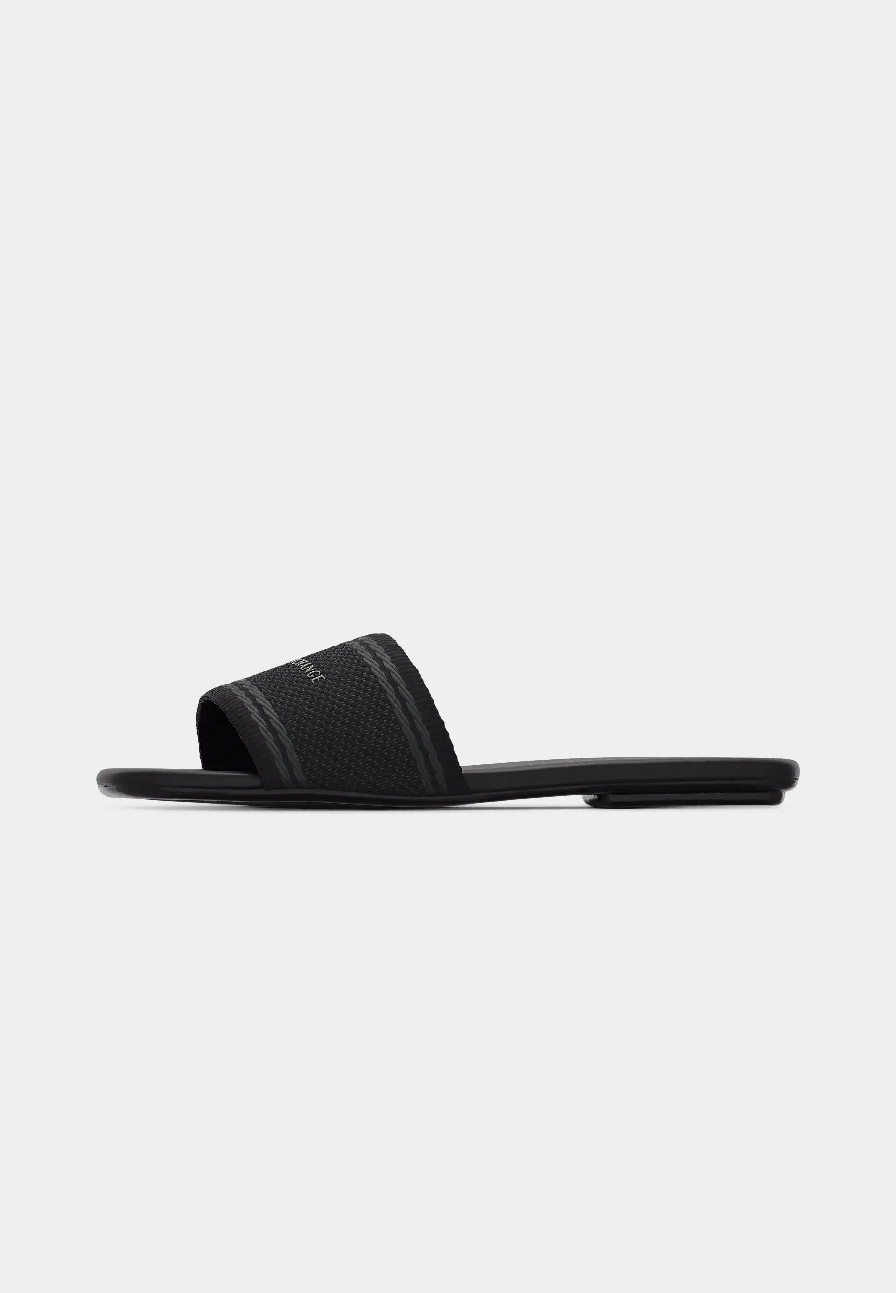 SANDAL