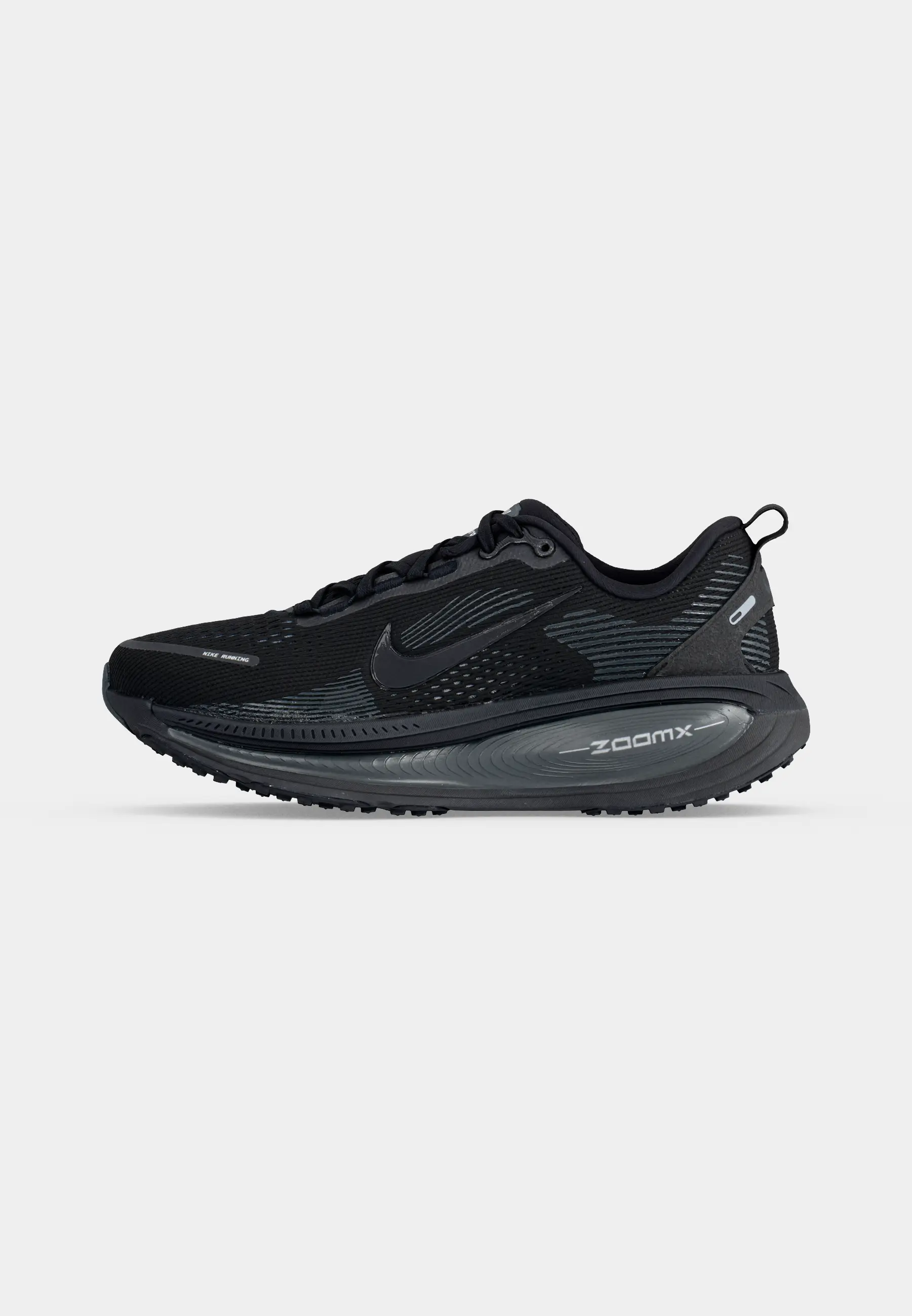 NIKE VOMERO 18