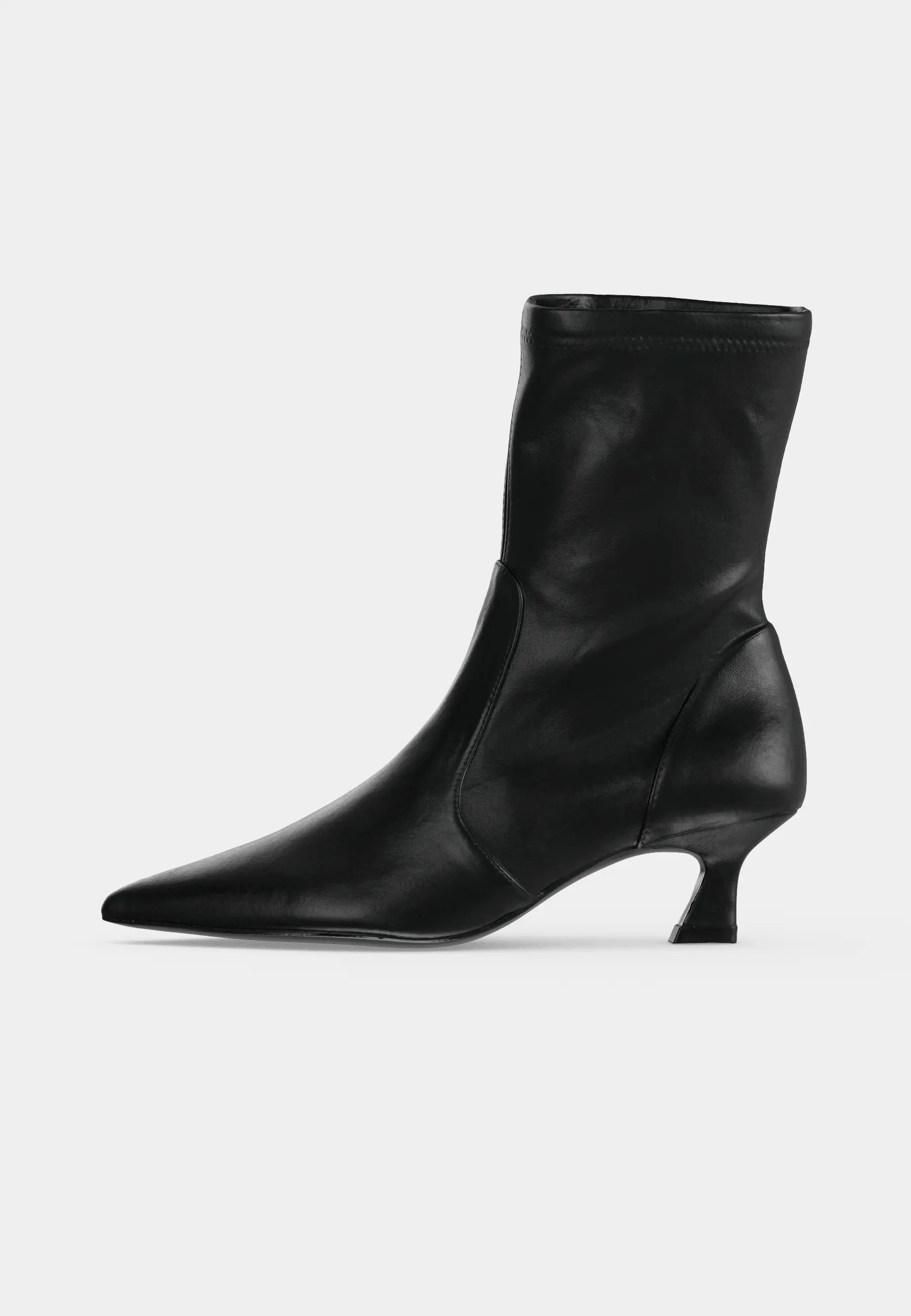VINNIE BOOTIE