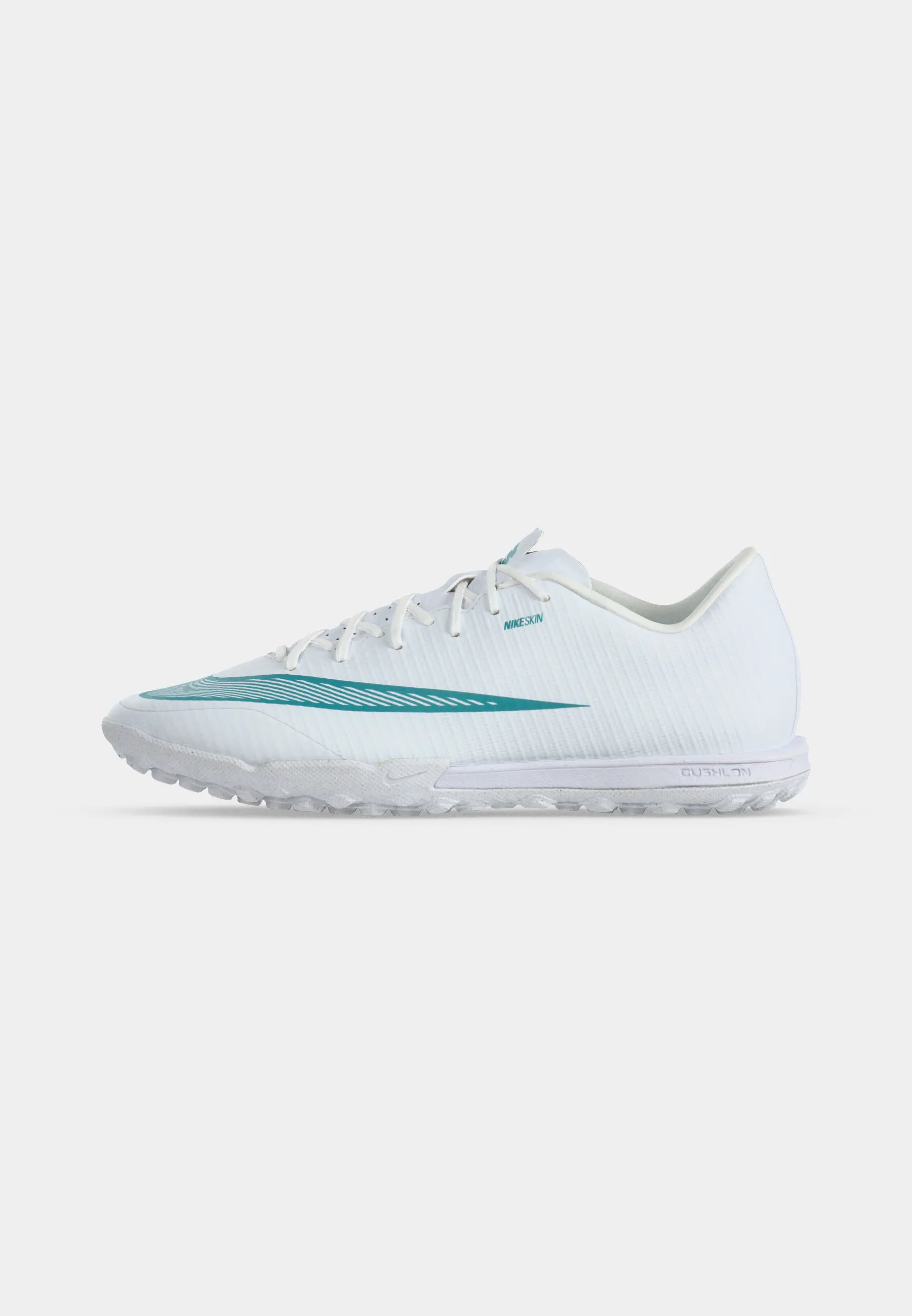 VAPOR 17 ACADEMY TF UNISEX