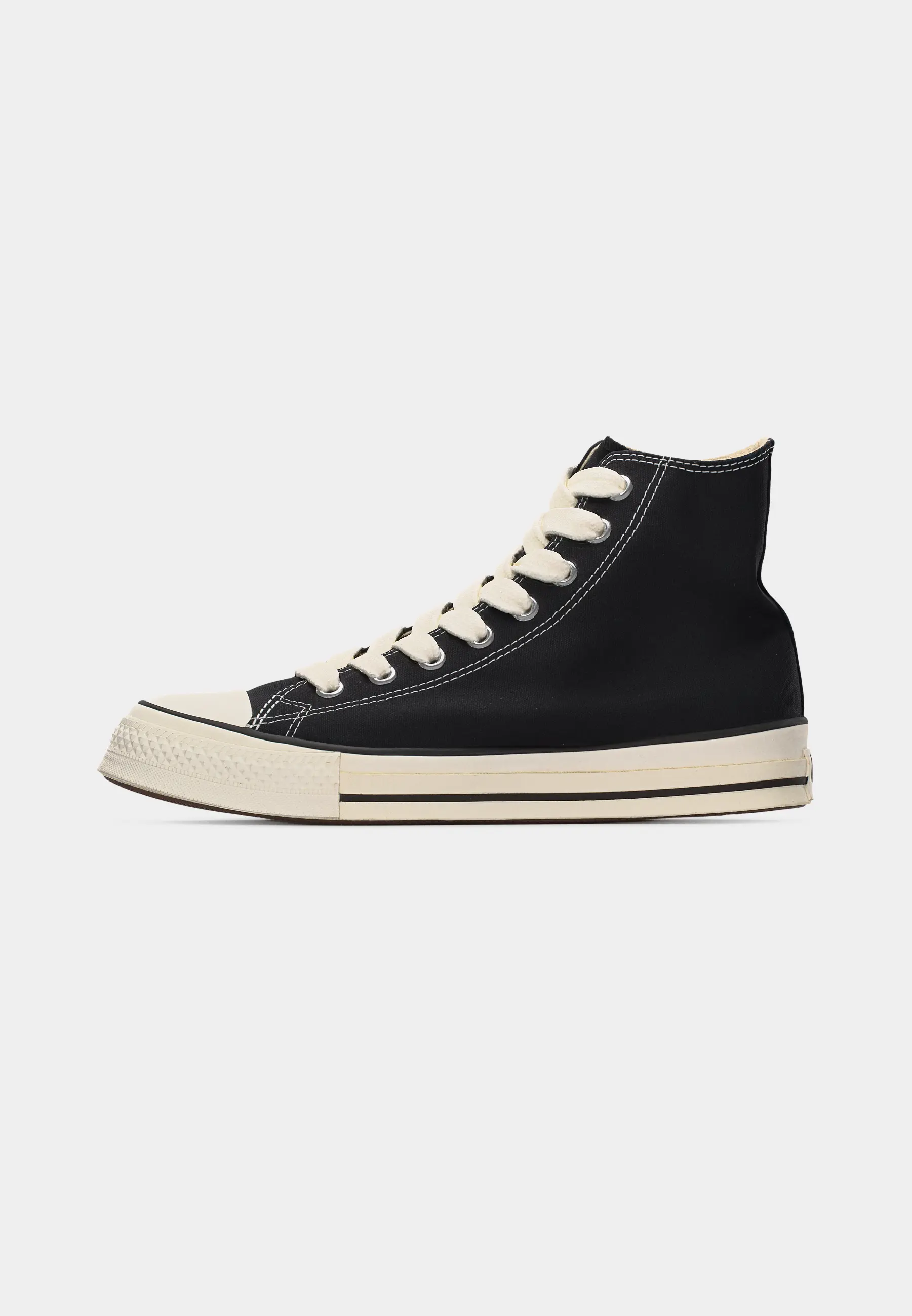 CHUCK TAYLOR THROWBACK