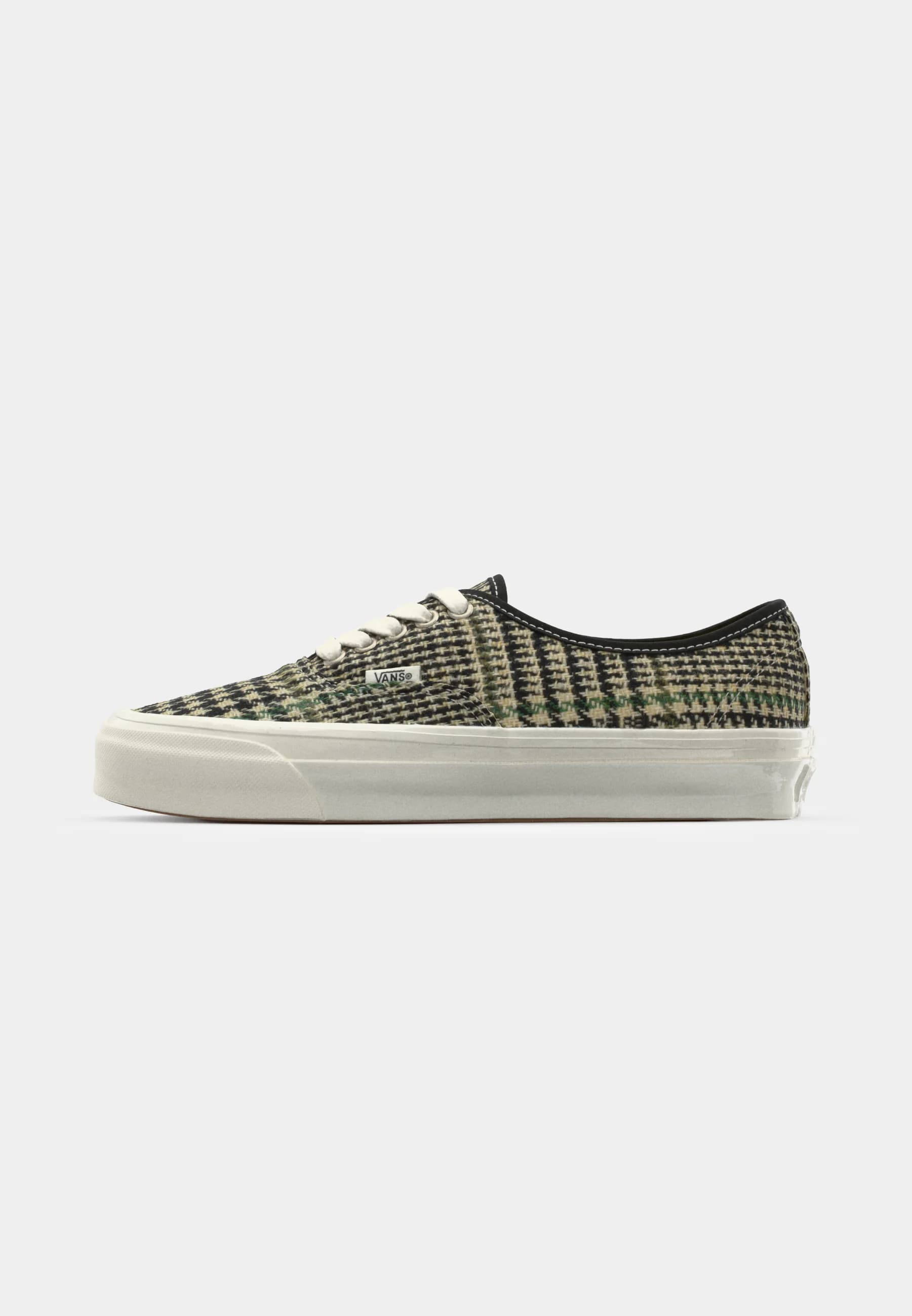 LX Authentic 44