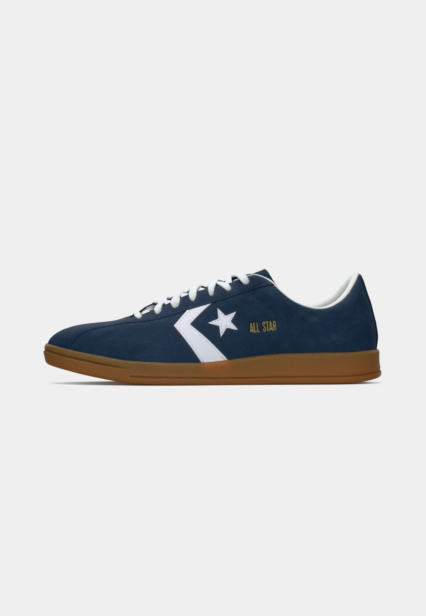 CLASSIC TRAINER SUEDE