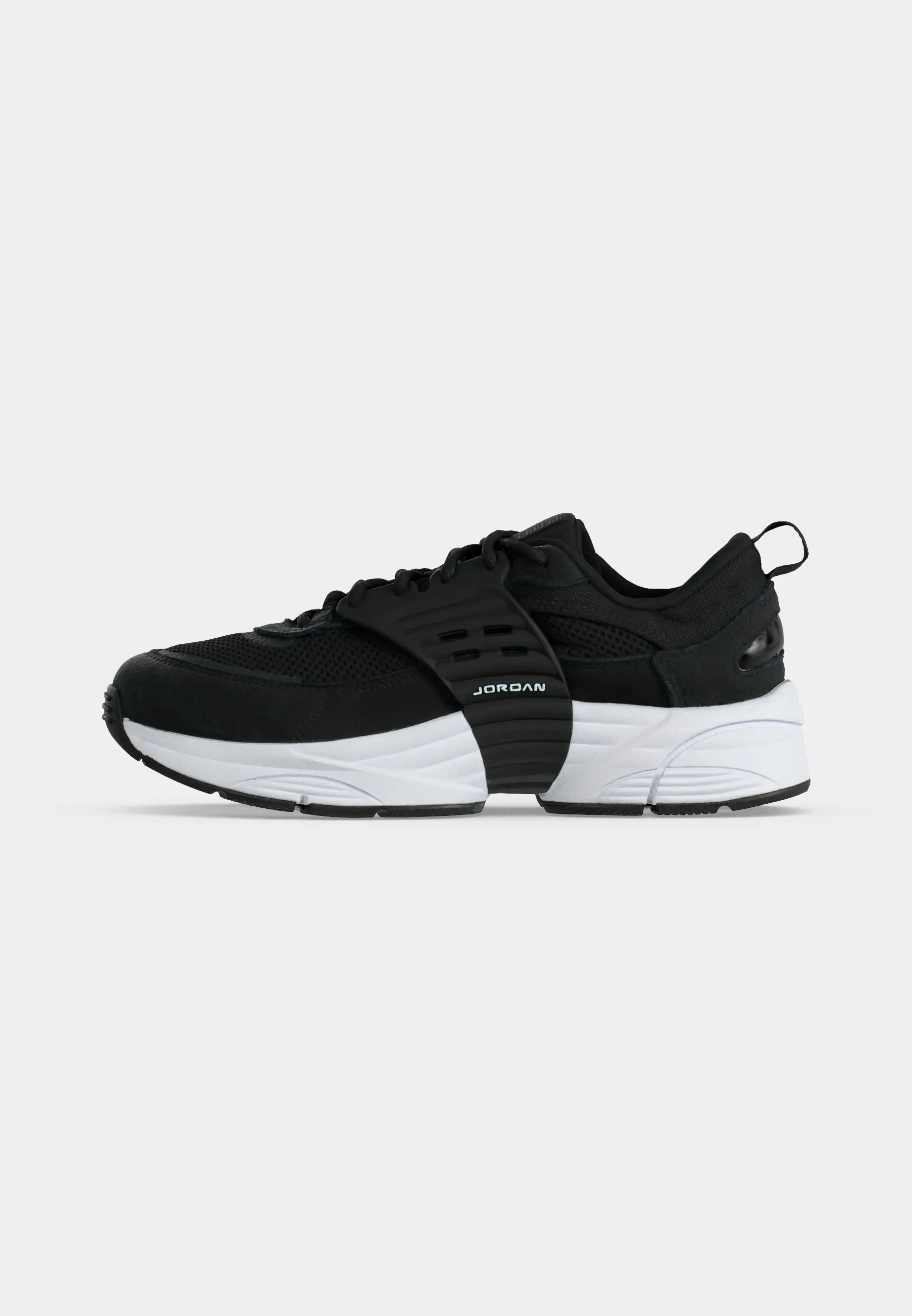 JORDAN TRUNNER O/S