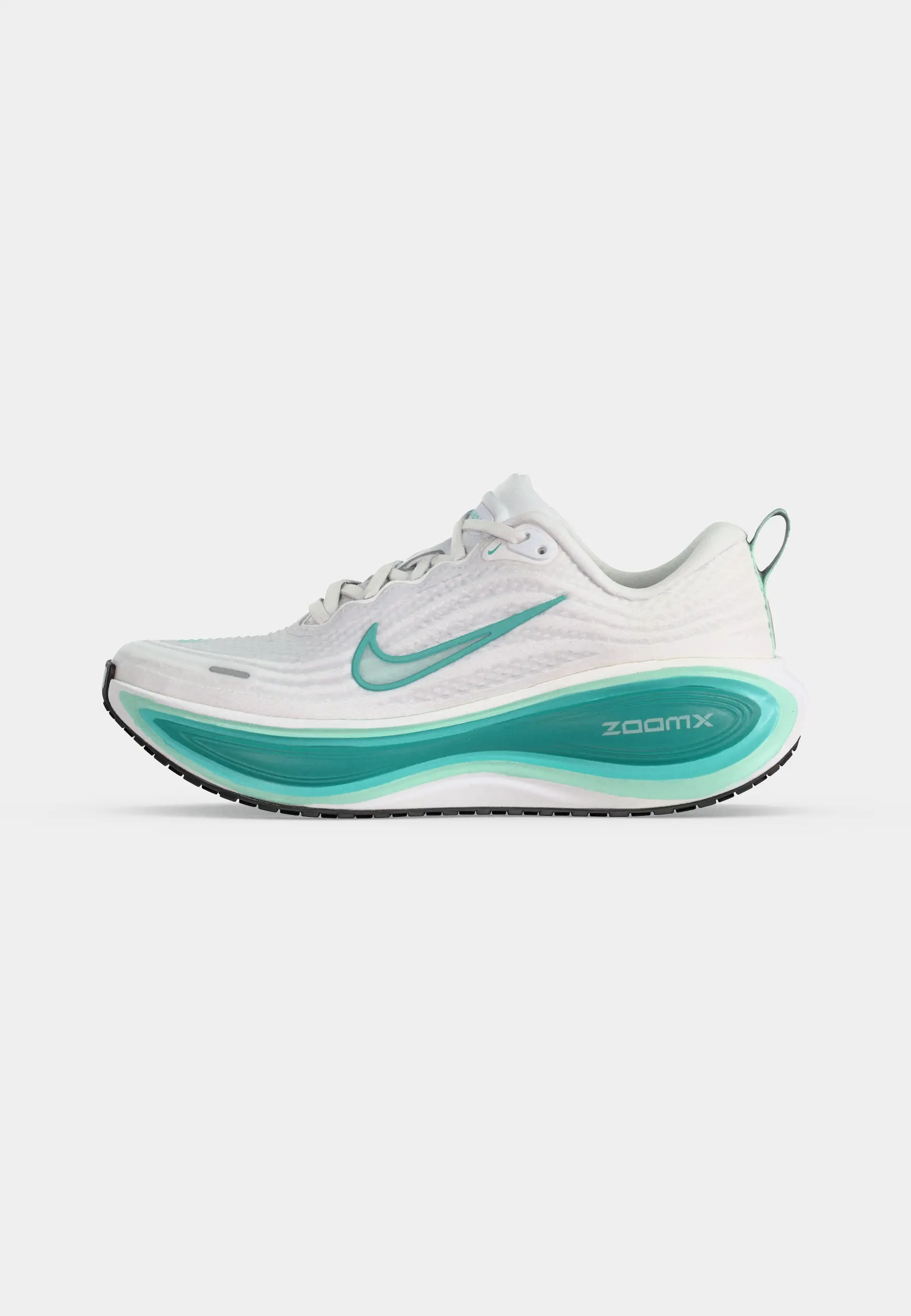 W NIKE VOMERO PLUS