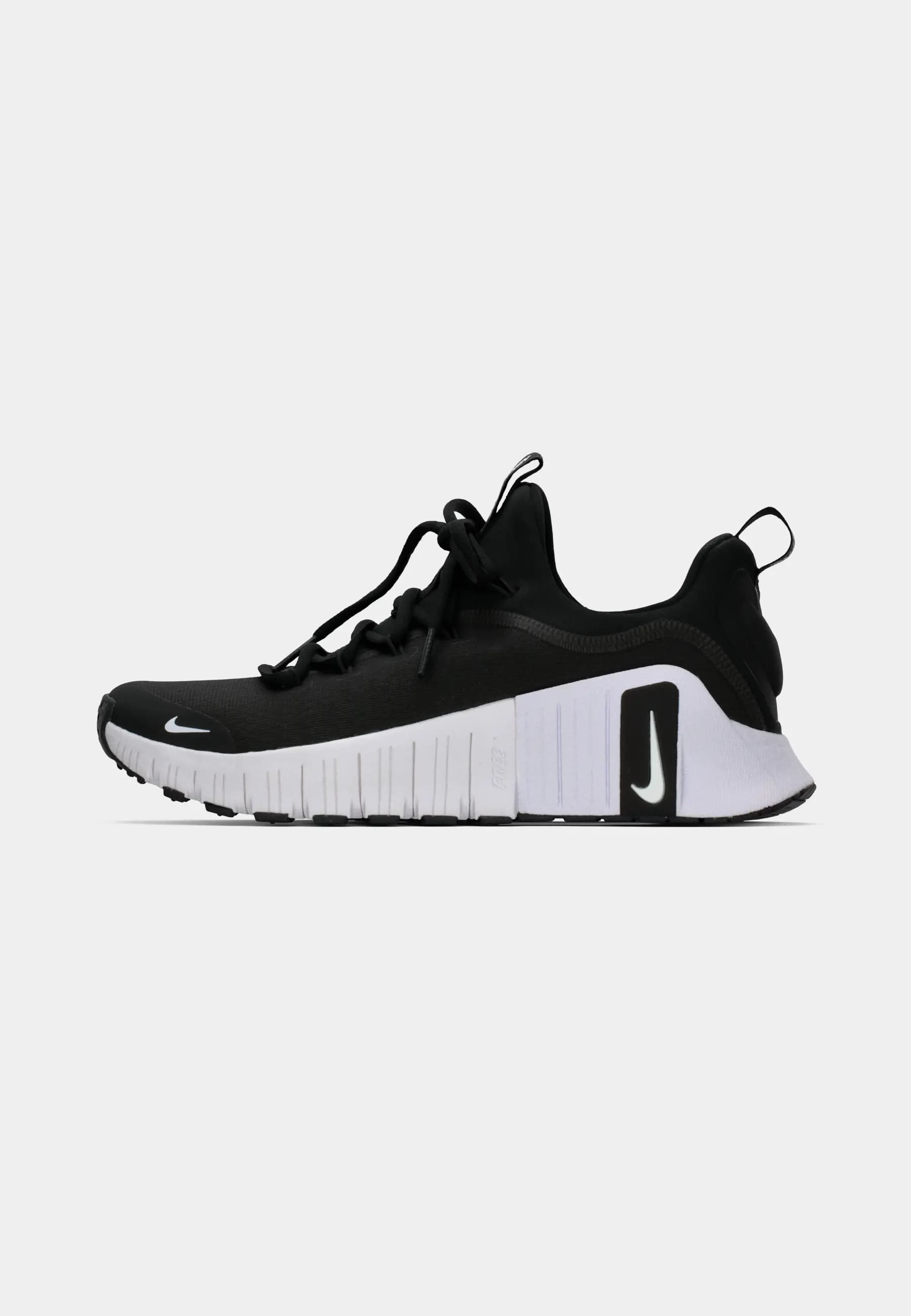 W NIKE FREE METCON 6