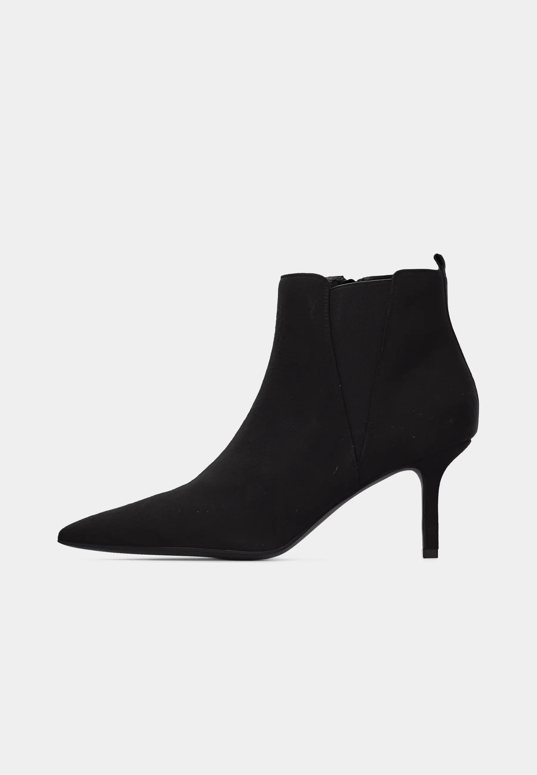 SAIGE-02 / 802 - black