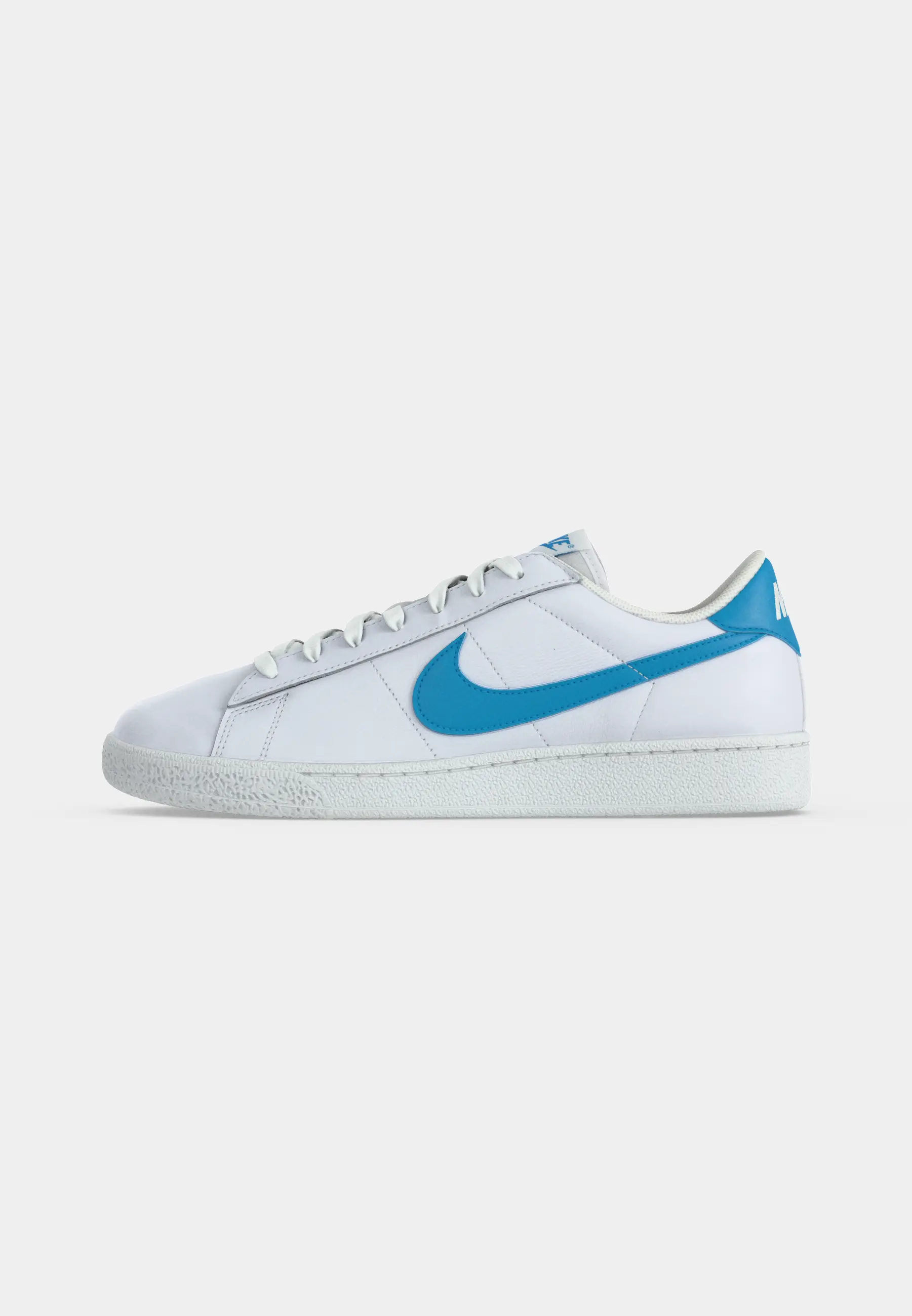 TENNIS CLASSIC