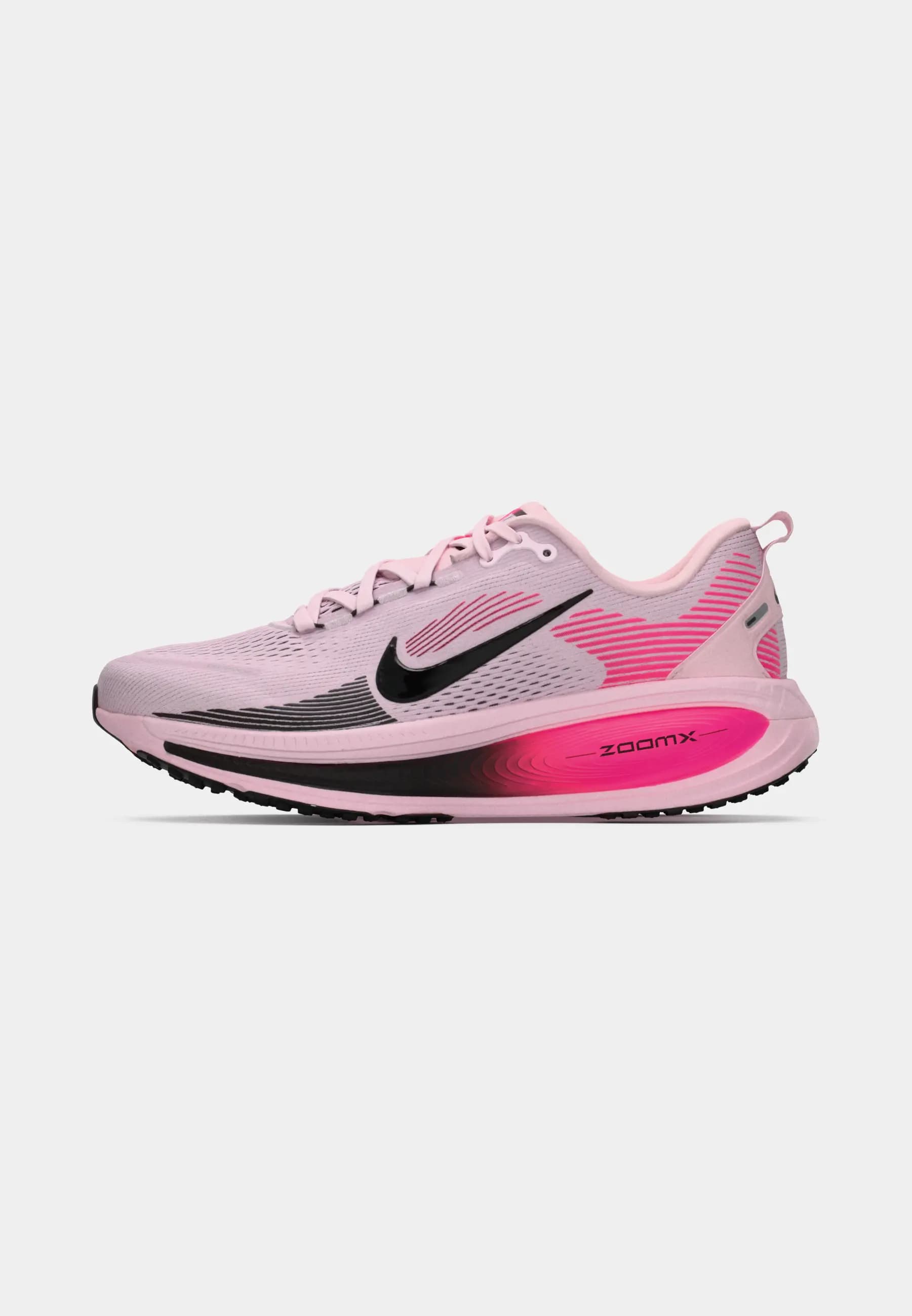 NIKE VOMERO 18